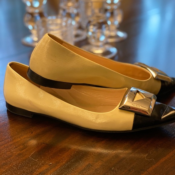 Prada flats - Picture 3 of 4